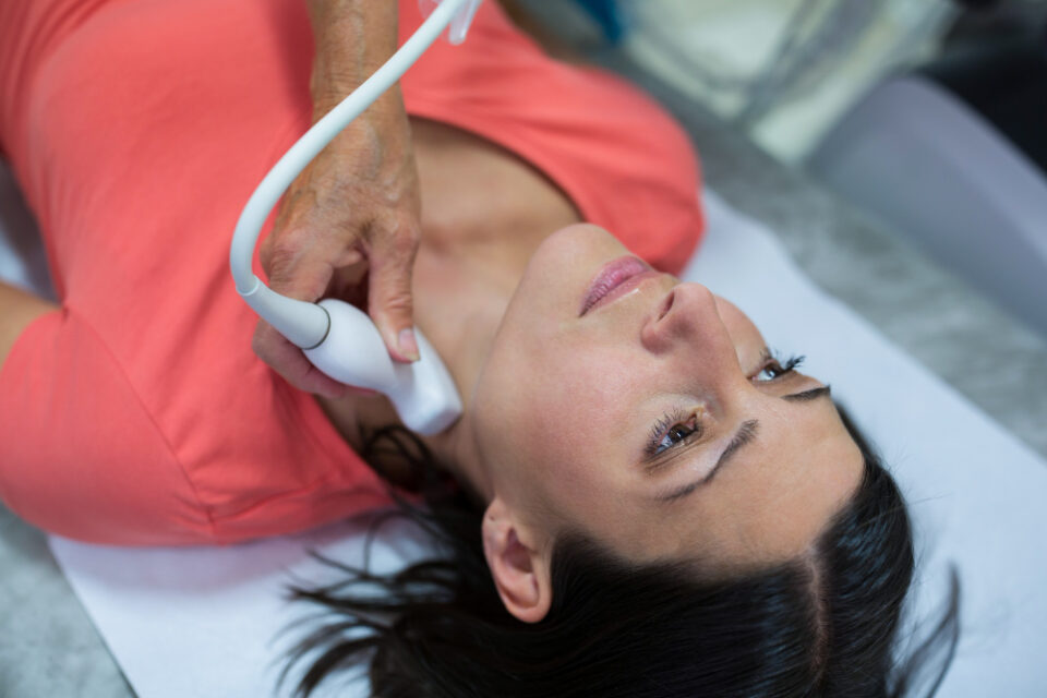 Perché si fa l'Ecodoppler alle carotidi?