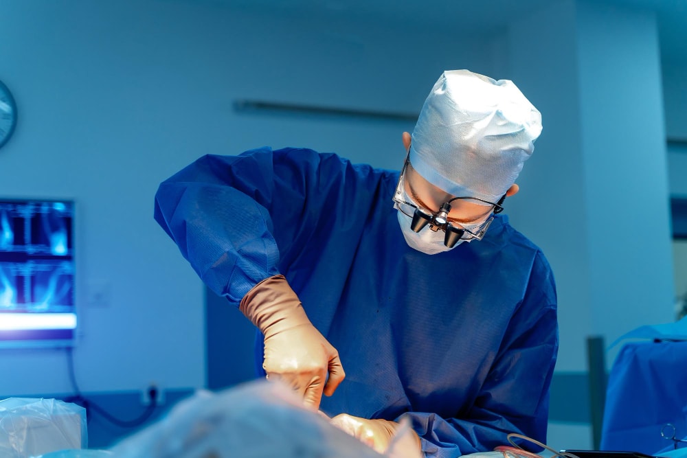 L'intervento chirurgico di protesi alla spalla